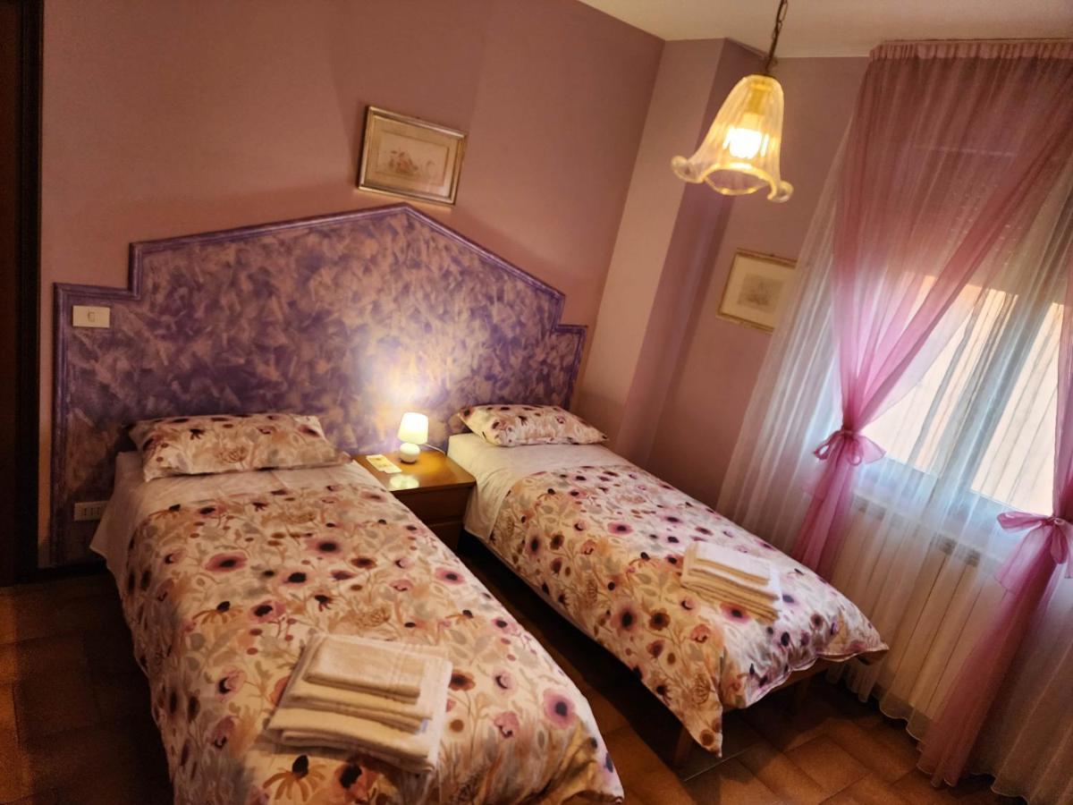 Gold B&B Ravarino Exteriör bild