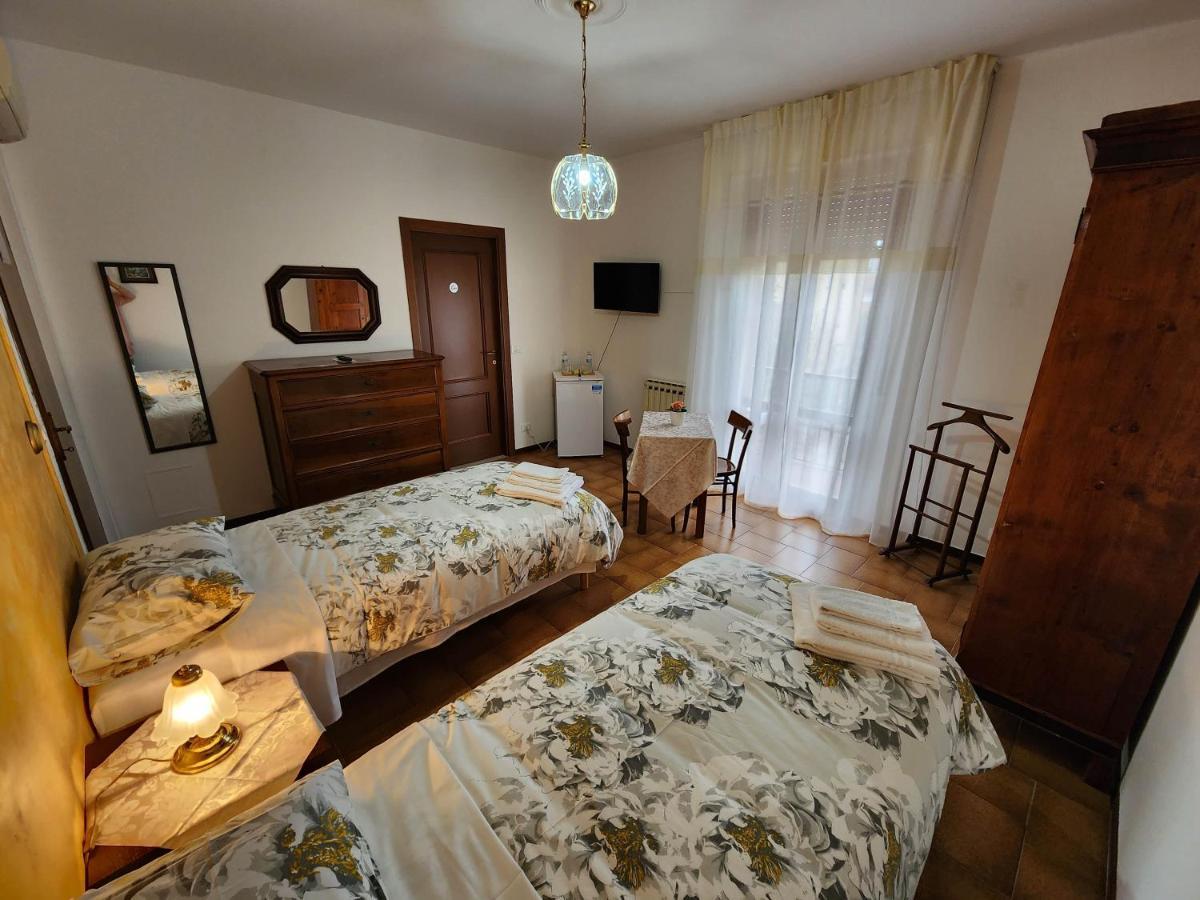 Gold B&B Ravarino Exteriör bild