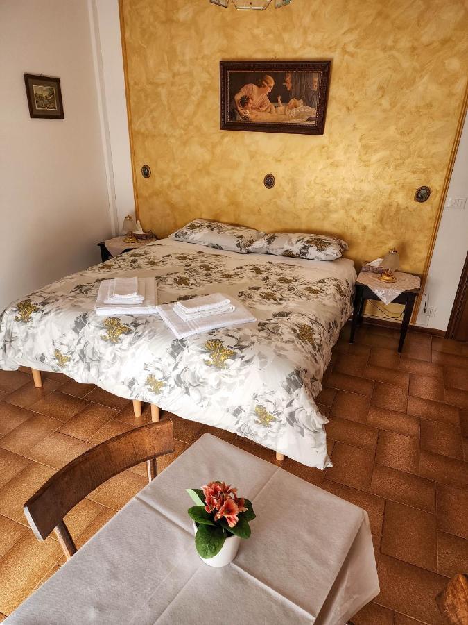 Gold B&B Ravarino Exteriör bild