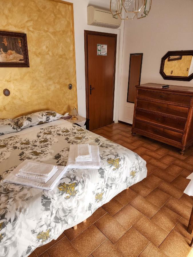 Gold B&B Ravarino Exteriör bild